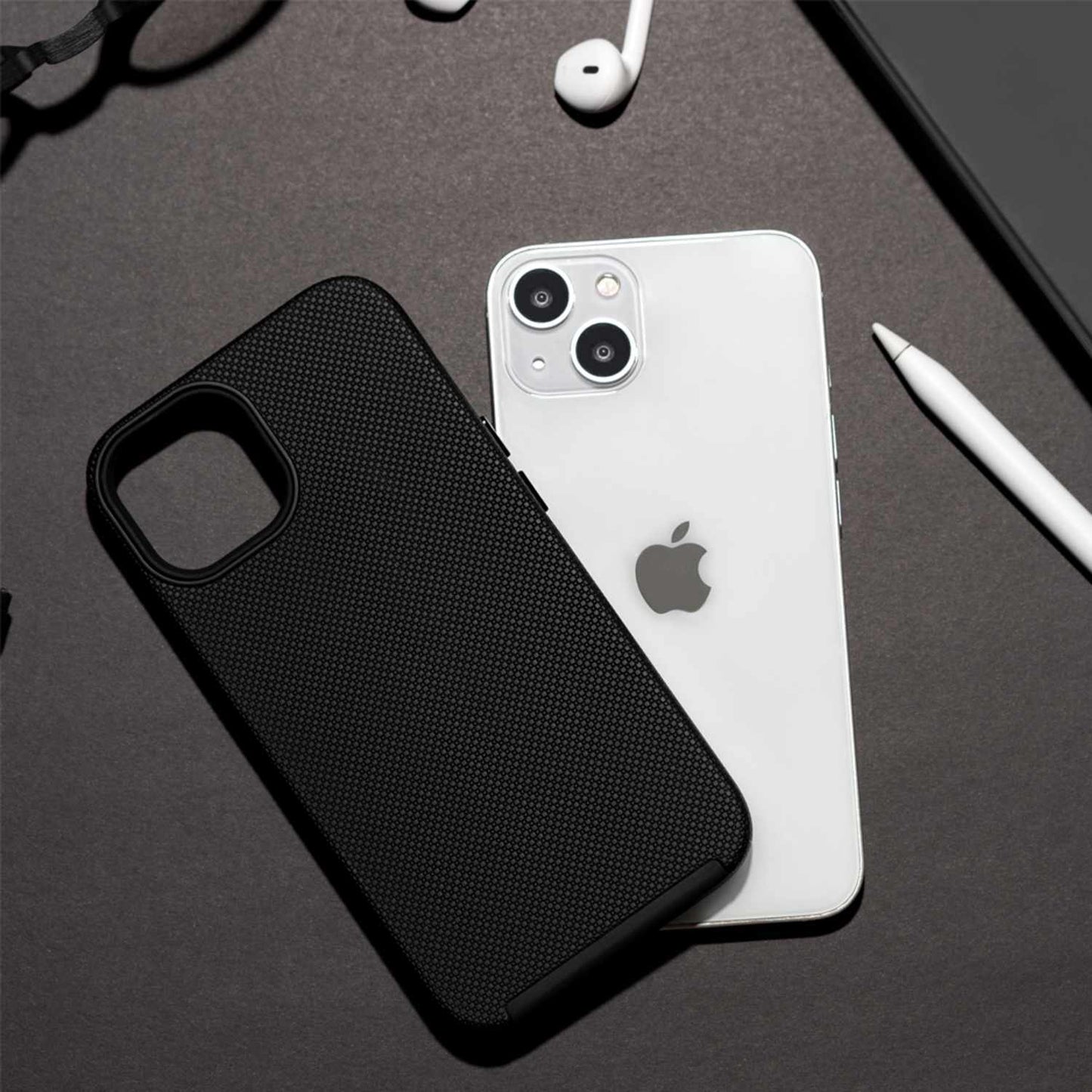 Blu Element Armour Rugged with MagSafe Case Black for iPhone 16e/15/14/13